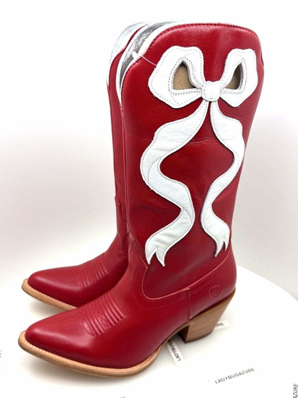 🔥NWOB Ariat Women's Beaux J Toe Crimson Cowgirl Boots W/White Bow Accents Size 7 - Picture 4 of 13